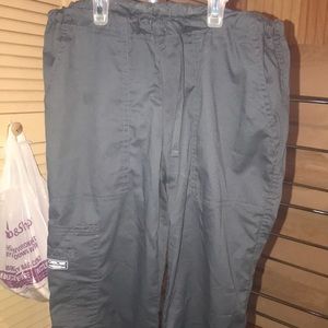 Cherokee scrub pants in grey